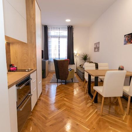 Frui Centro Zagreb Apartment Luaran gambar