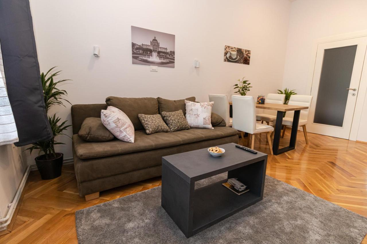 Frui Centro Zagreb Apartment Luaran gambar