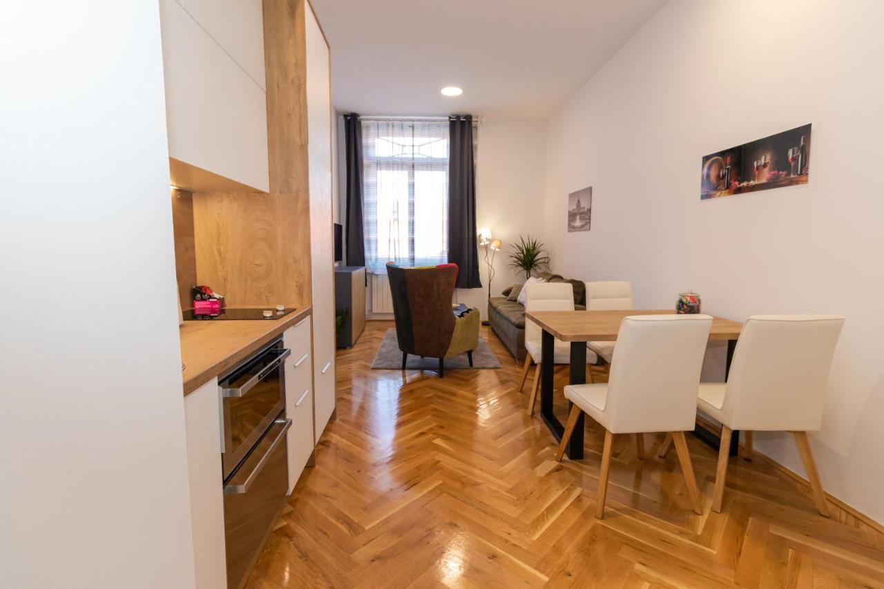 Frui Centro Zagreb Apartment Luaran gambar