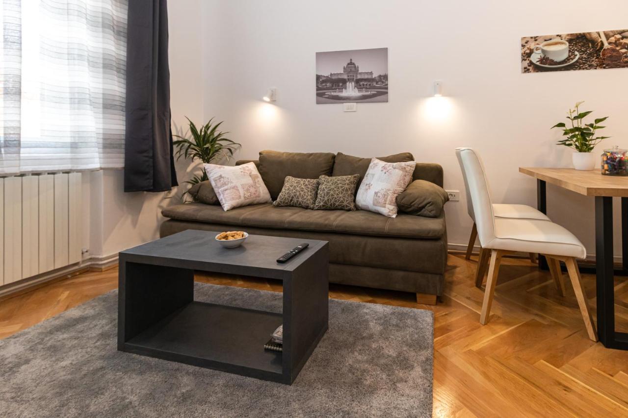 Frui Centro Zagreb Apartment Luaran gambar