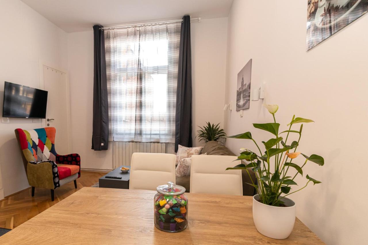 Frui Centro Zagreb Apartment Luaran gambar