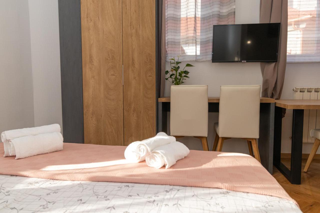 Frui Centro Zagreb Apartment Luaran gambar