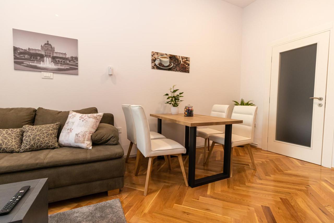 Frui Centro Zagreb Apartment Luaran gambar
